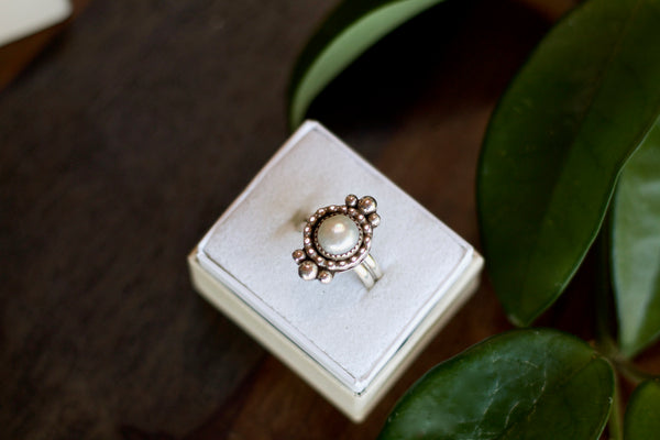 In Orbit Pearl Ring