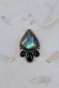 Customizable Labradorite + Onyx Setting